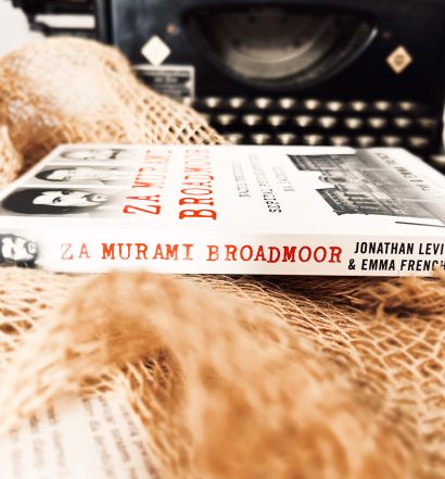 Za murami Broadmoor, Wydawnictwo Czarna Owca, fot. Lady Pasja