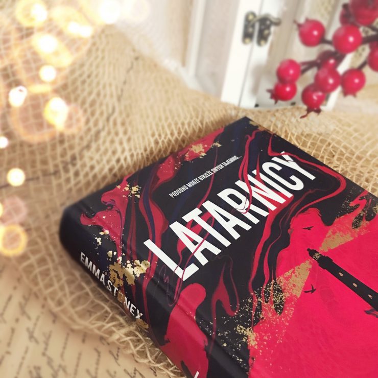 Latarnicy, Emma Stonex, Wydawnictwo Echa, fot. Lady Pasja