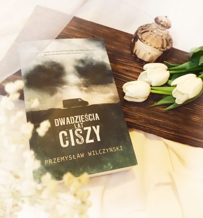 Dwadzieścia lat ciszy, Przemysław Wilczyński, Wydawnictwo Akurat, fot. Lady Pasja