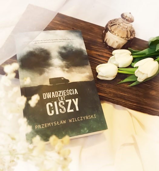 Dwadzieścia lat ciszy, Przemysław Wilczyński, Wydawnictwo Akurat, fot. Lady Pasja